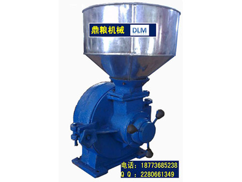 30型磨片式粉碎機、磨粉機磨粉機，磨片式，產(chǎn)量達1000公斤時,粗細可調(diào)